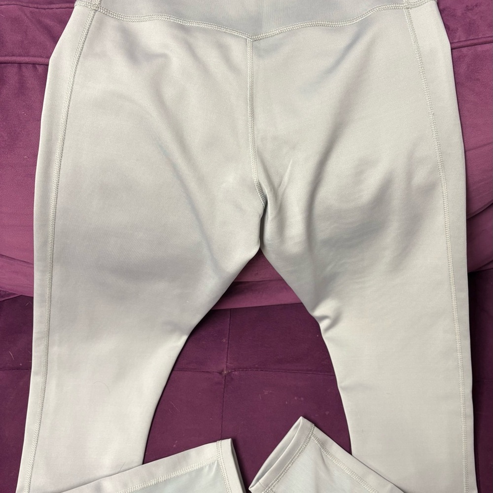 Gymshark Women’s Reversible Leggings - Picture 4 of 10